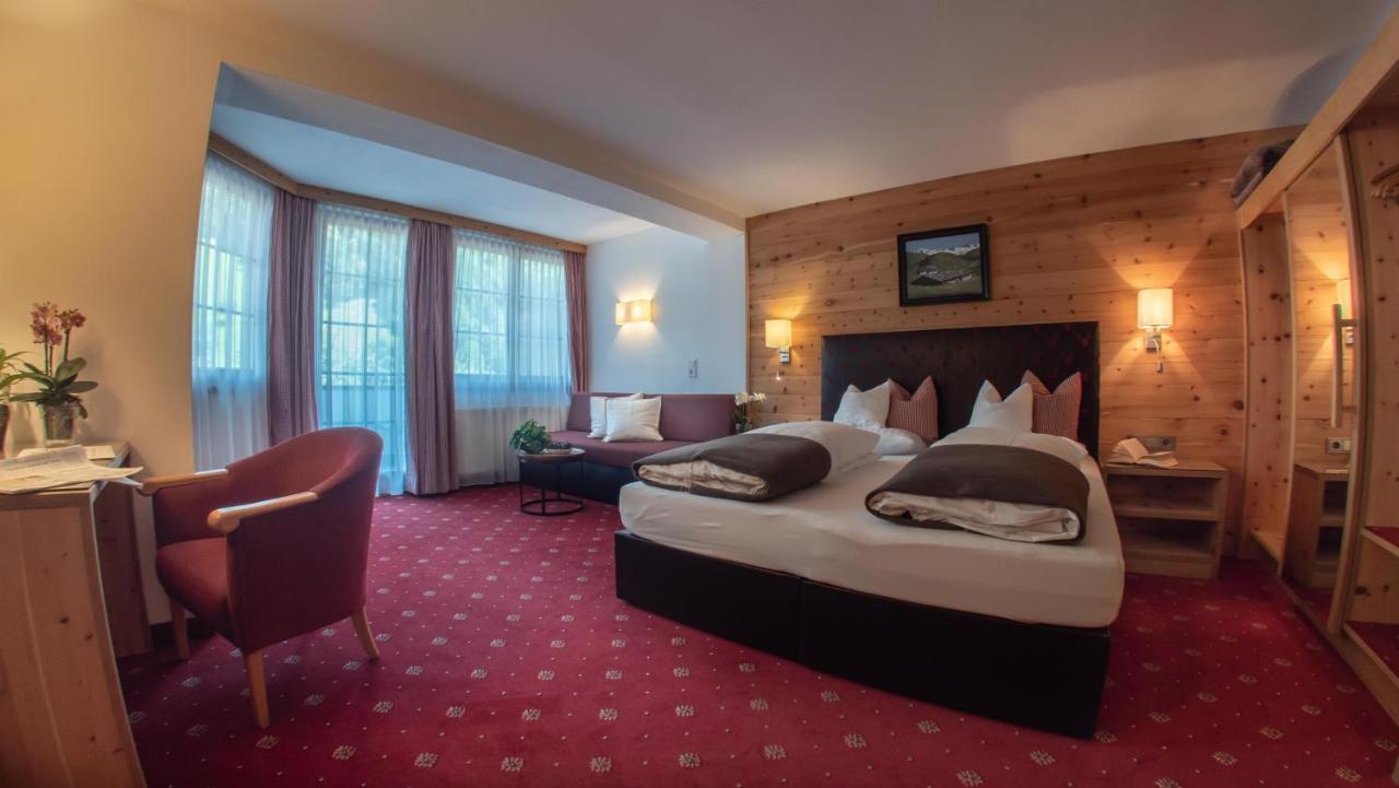 Hotel Tipotsch Стум Екстериор снимка