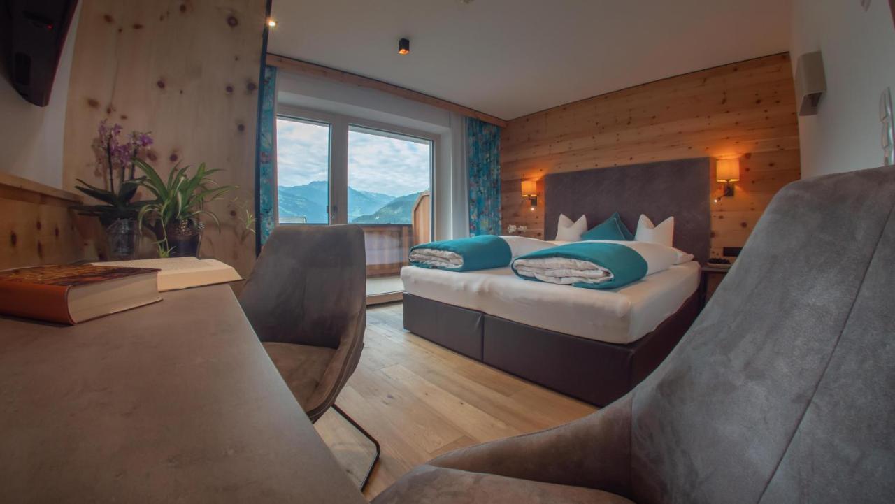 Hotel Tipotsch Стум Екстериор снимка