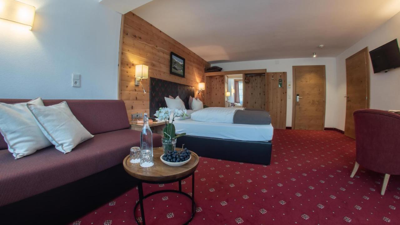 Hotel Tipotsch Стум Екстериор снимка