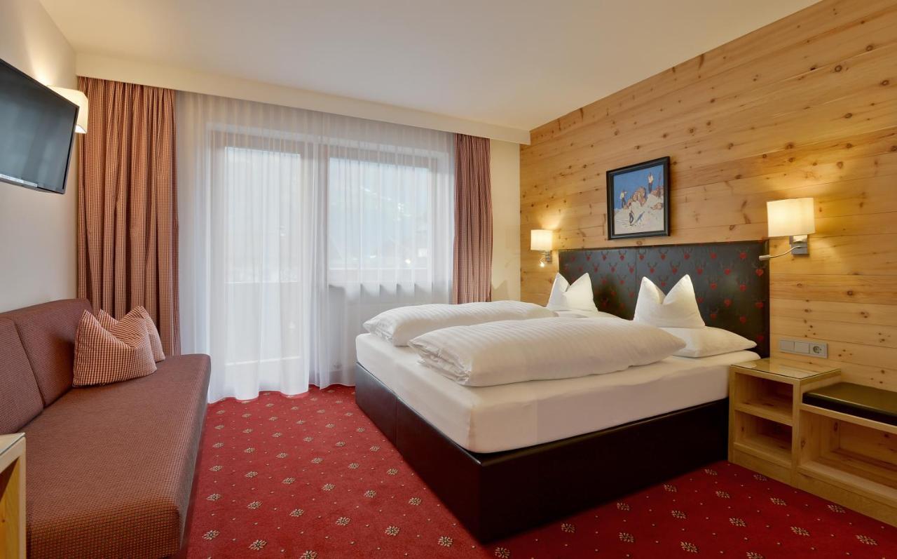 Hotel Tipotsch Стум Екстериор снимка