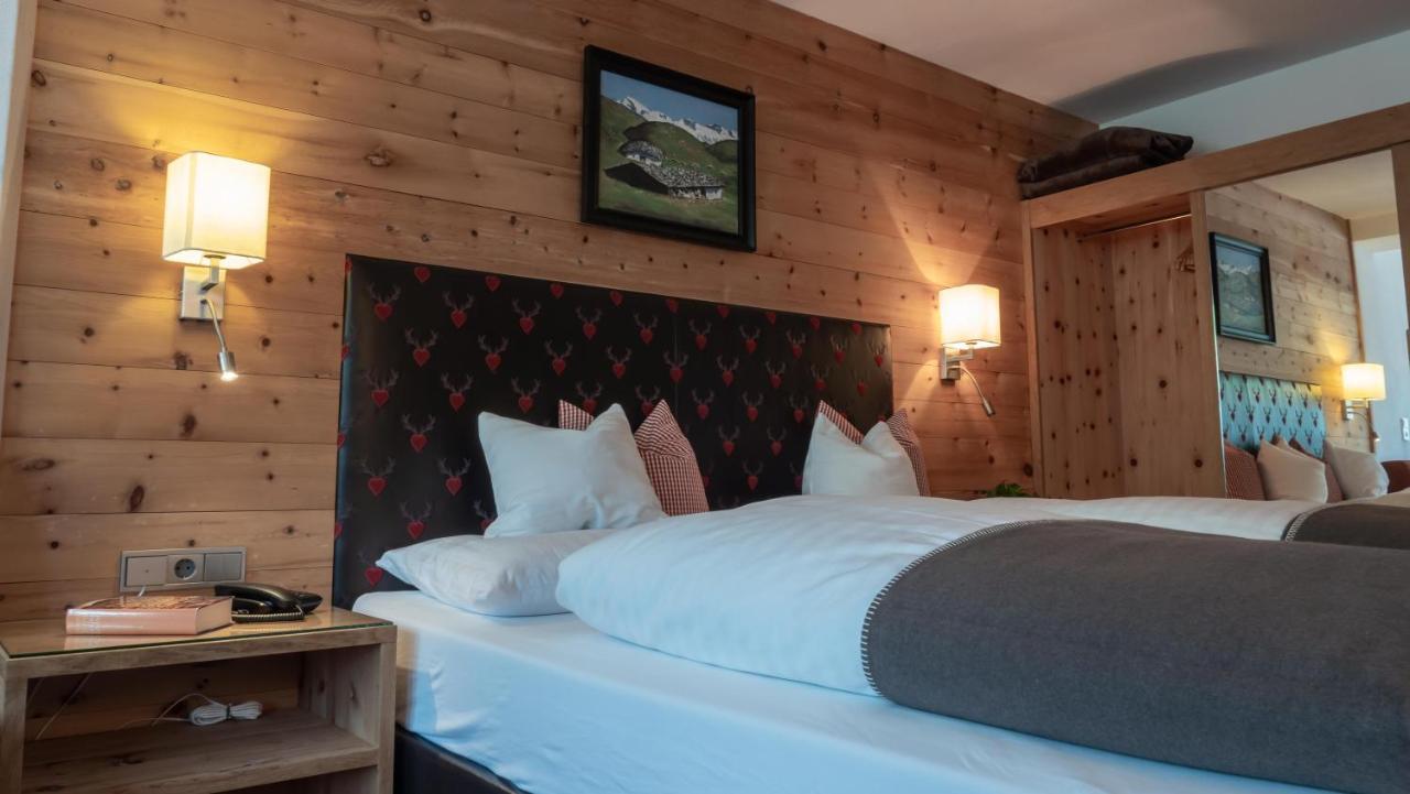 Hotel Tipotsch Стум Екстериор снимка