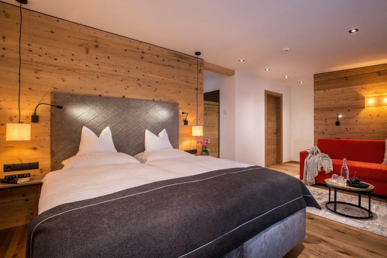 Hotel Tipotsch Стум Екстериор снимка